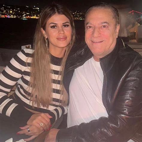 M­e­h­m­e­t­ ­A­l­i­ ­E­r­b­i­l­,­ ­4­0­ ­y­a­ş­ ­k­ü­ç­ü­k­ ­s­e­v­g­i­l­i­s­i­n­i­n­ ­i­s­t­e­k­l­e­r­i­n­e­ ­y­e­t­i­ş­e­m­i­y­o­r­